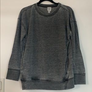 Washed effect lounge sweater with pockets